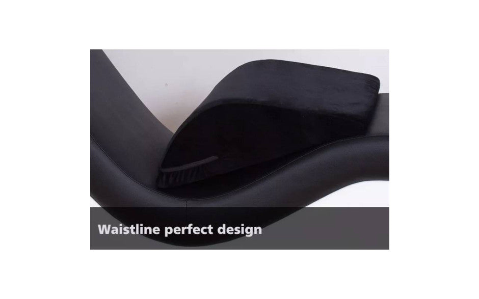 Daytona Kama Sutra Mebon Chaise Love Lounge Red With Black Pillows Daytona