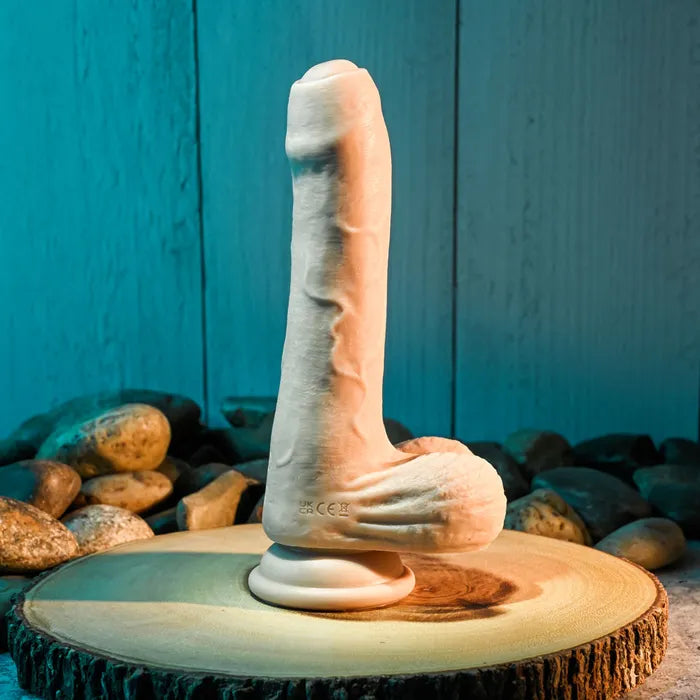 Evolved PEEK A BOO VIBRATING DILDO LIGHT USB Rechargeable Vibrating Uncut Dong 20.3cm Flesh Secondary image
