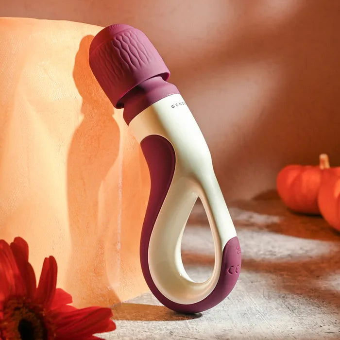 Gender X HANDLE IT USB Rechargeable Massager Wand Secondary image