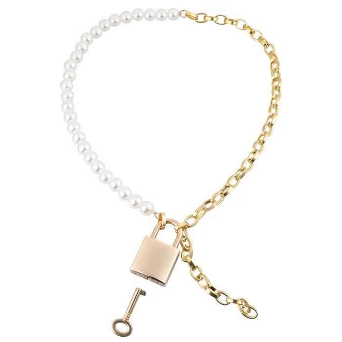 Sportsheets Sex & Mischief Pearl Day Collar Necklace Sportsheets