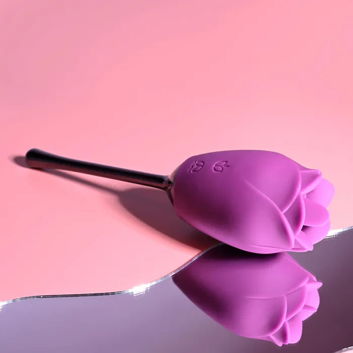 Playboy Pleasure PETAL USB Rechargeable Flicking Stimulator Playboy Pleasure Main image